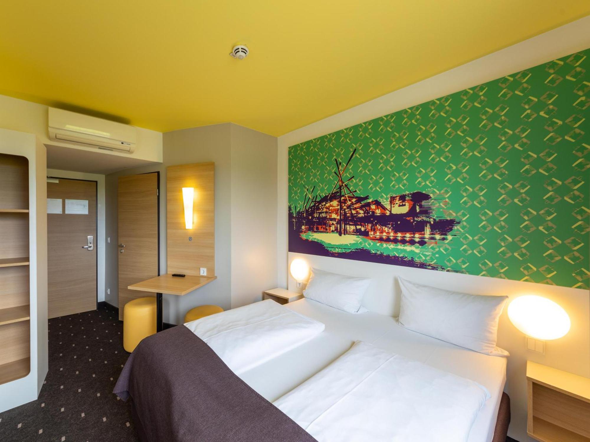 B&B Hotel Oberhausen Am Centro Exterior photo
